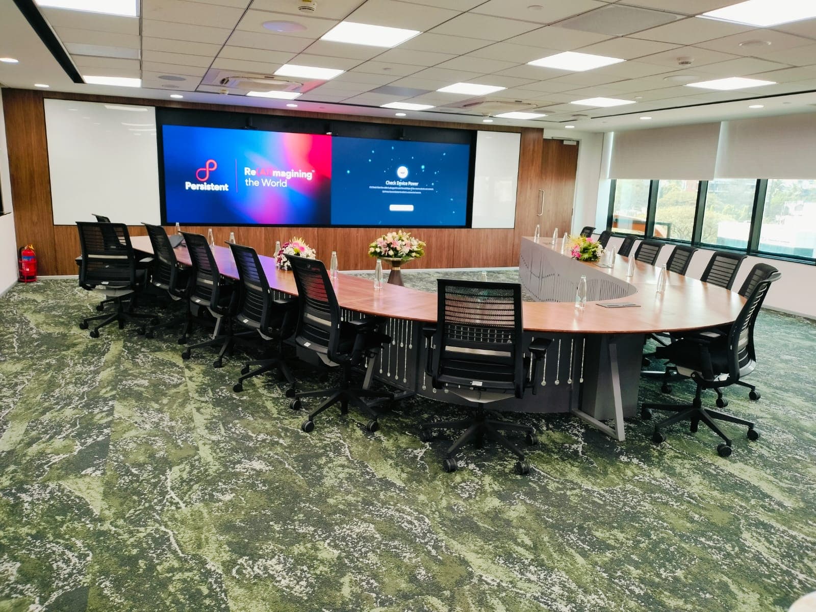 Contemporary Collaboration Lounge