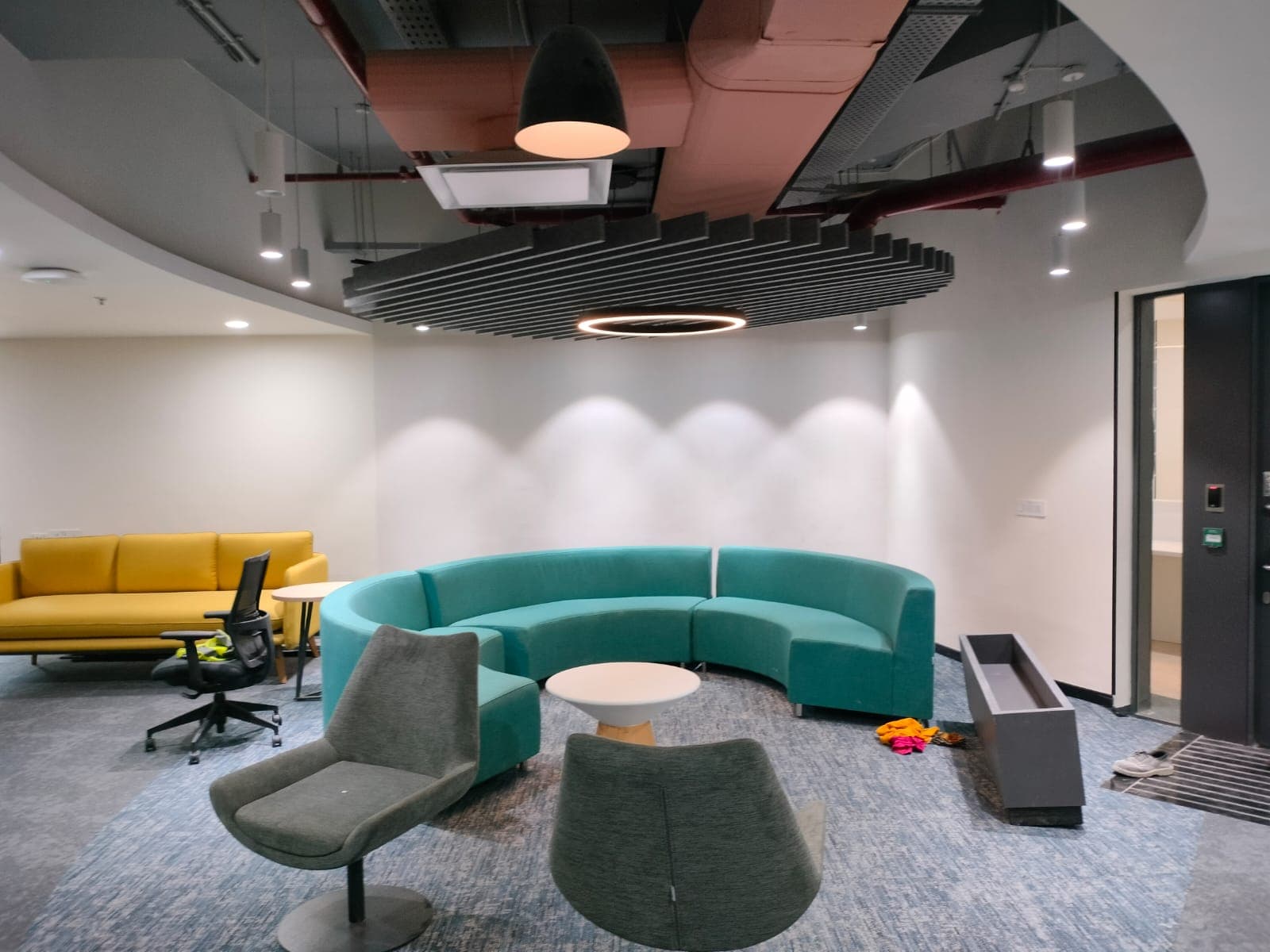Office Lounge / Waiting Area